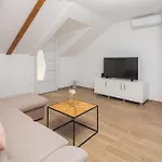 Dom wakacyjny Pet Friendly In Zatoglav *