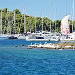 Pet Friendly In Zatoglav Holiday home Razanj