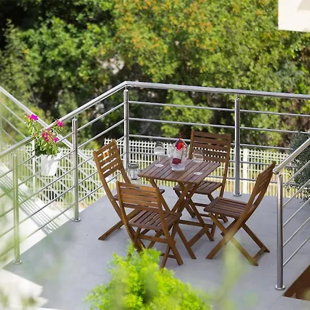 5 Bedroom Stunning In Zatoglav Ražanj