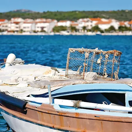 5 Bedroom Stunning In Zatoglav * Razanj