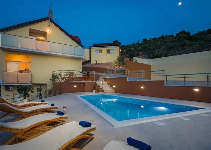 Nyaraló 5 Bedroom Stunning In Zatoglav *