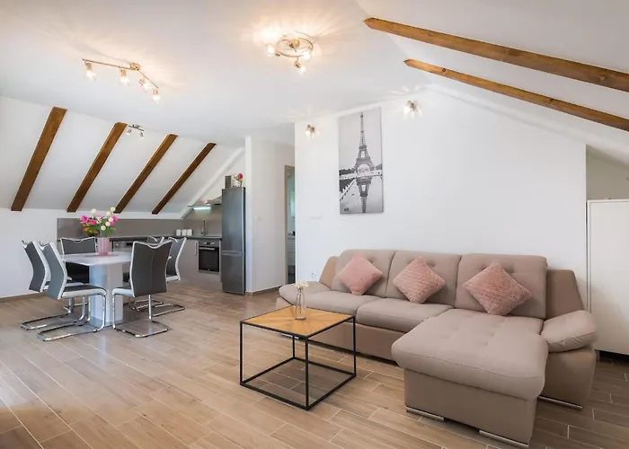 Ferienhaus 5 Bedroom Stunning In Zatoglav